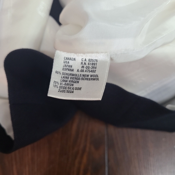 Escada Jacket - Picture 3 of 15